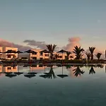 Nous Santorini