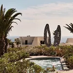 Nous Santorini 5* Mesariá