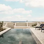 Nous Santorini