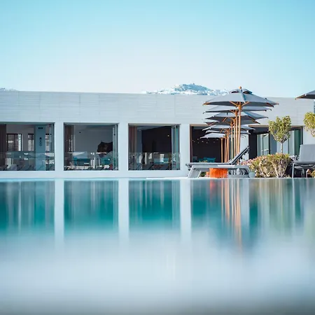 Nous Santorini 5* Mesariá