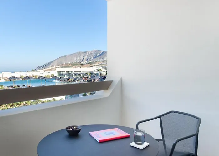 Nous Santorini Resort 5*