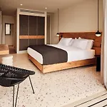 Resort Nous Santorini 5*