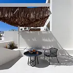 Resort Nous Santorini
