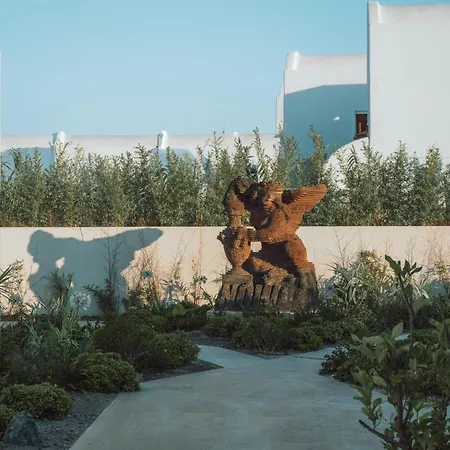Nous Santorini Resort 5*
