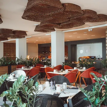 Nous Santorini 5* Mesariá