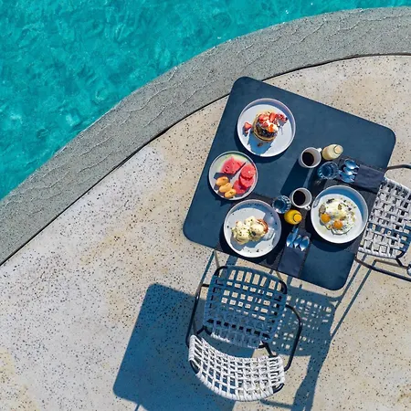 Nous Santorini 5* Mesariá