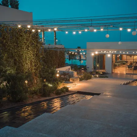 Nous Santorini 5*