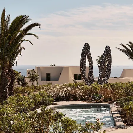 Nous Santorini 5* Mesaria