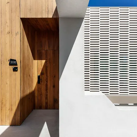 Nous Santorini 5* Mesaria