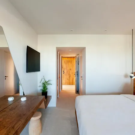 אתר נופש Nous Santorini, A Member Of Design 5*