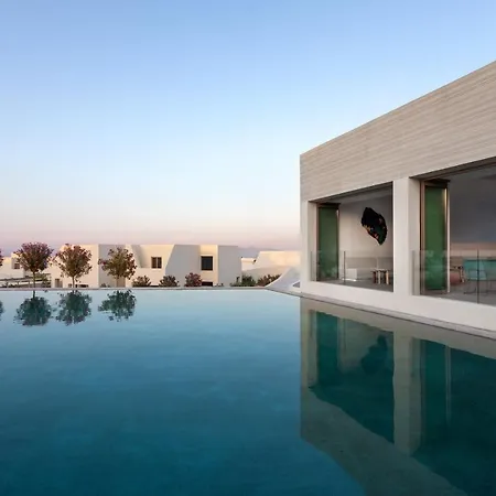 Nous Santorini Mesariá