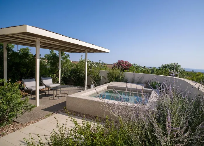 Θέρετρο Nous Santorini 5*