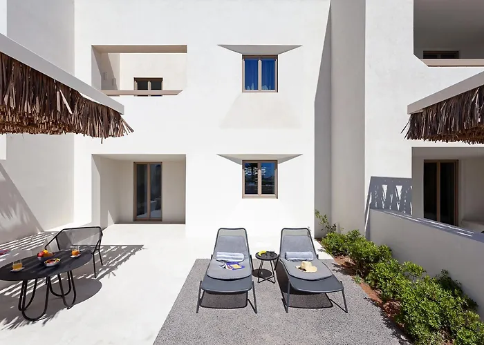 Semesteranläggning (resort) Nous Santorini Mesaria