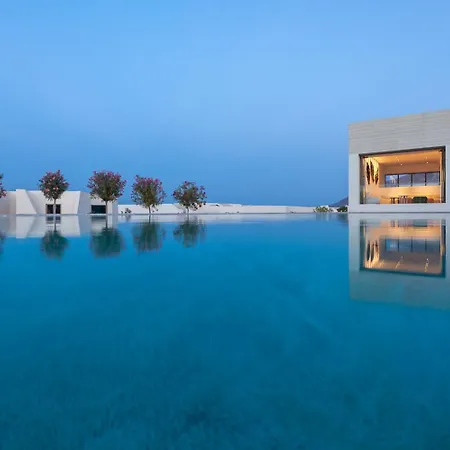 Nous Santorini אתר נופש